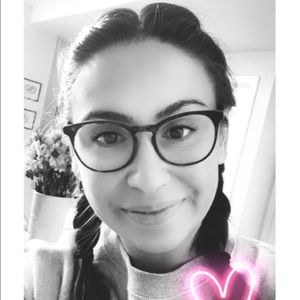Meet your Posher, Christine